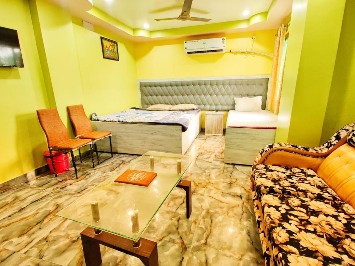 Hotel Mahal & Restaurant Kalyani Kültér fotó